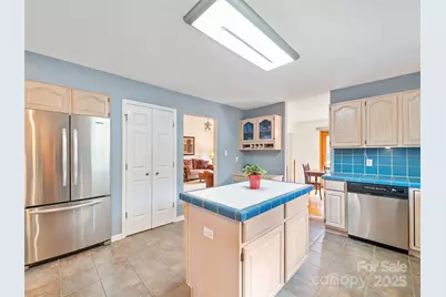 105 Goldfinch Lane, Asheville, NC 28803 - Photo 9