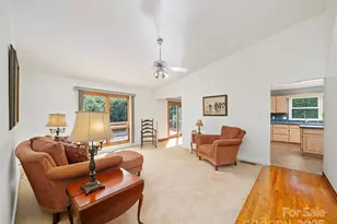 105 Goldfinch Ln, Asheville, NC 28803 - Photo 13