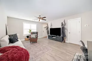 600 W 8th St, Kannapolis, NC 28081 - Photo 5