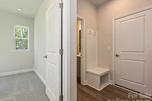 921 Archway Ln, Charlotte, NC 28217 - Photo 15