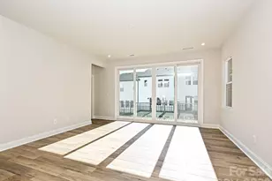 921 Archway Ln, Charlotte, NC 28217 - Photo 9