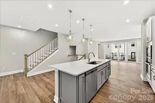921 Archway Ln, Charlotte, NC 28217 - Photo 17