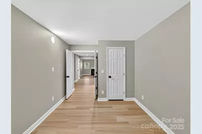 20115 Henderson Road #D, Cornelius, NC 28031 - Photo 23