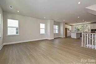 8040 Cedarsmith Ct, Charlotte, NC 28217 - Photo 3