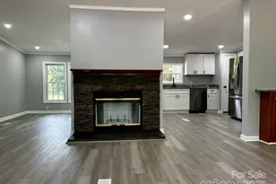 5458 Foxcroft Dr, Fort Lawn, SC 29714 - Photo 7