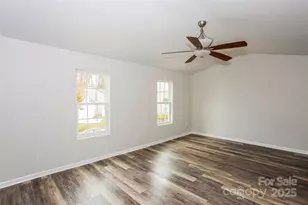 12103 Brittondale Ln, Charlotte, NC 28215 - Photo 5