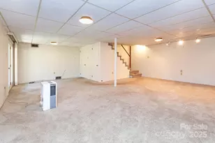 66 Gibson Rd, Asheville, NC 28804 - Photo 17