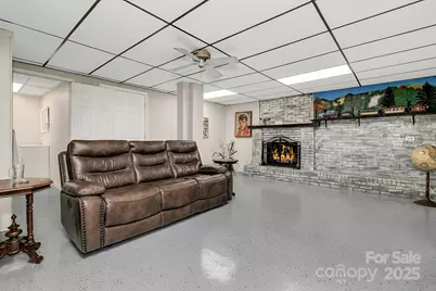 44 Tuttle Road, Hendersonville, NC 28792 - Photo 33