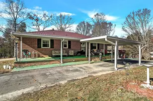 44 Tuttle Rd, Hendersonville, NC 28792 - Photo 7