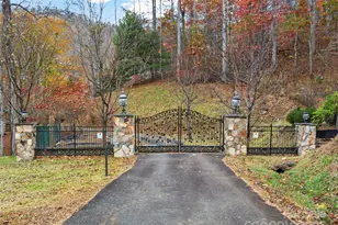 90 Rogers Creek Dr, Bakersville, NC 28705 - Photo 9