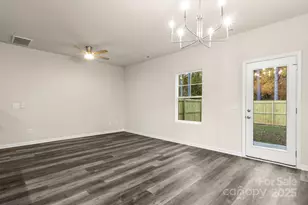 990 Shearers Rd, Mooresville, NC 28115 - Photo 9