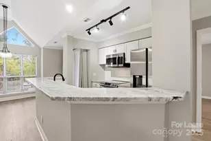 2500 Cranbrook Ln, Charlotte, NC 28207 - Photo 11