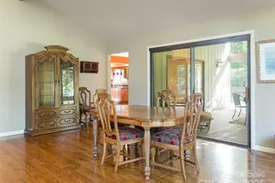 412 W Browning Rd, Hendersonville, NC 28791 - Photo 13