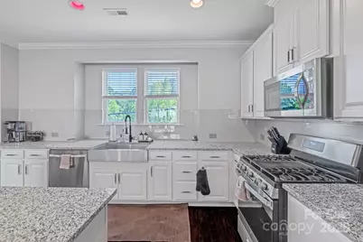 2551 Statesville Avenue, Charlotte, NC 28206 - Photo 23