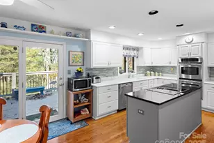 108 Galloway Dr, Asheville, NC 28803 - Photo 5