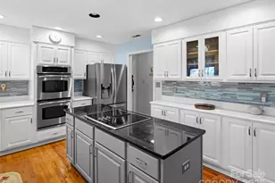 108 Galloway Dr, Asheville, NC 28803 - Photo 7