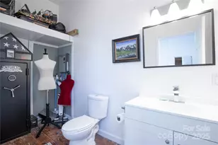 23 N 226 Hwy, Bakersville, NC 28705 - Photo 19