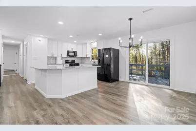 1185 10th Street Place Circle NW, Hickory, NC 28601 - Photo 5