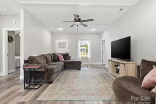 727 Funderburke Rd, Fort Lawn, SC 29714 - Photo 27