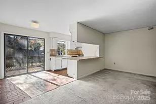 331 Meadowbrook Rd, Charlotte, NC 28211 - Photo 7