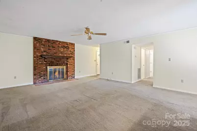 331 Meadowbrook Road, Charlotte, NC 28211 - Photo 3