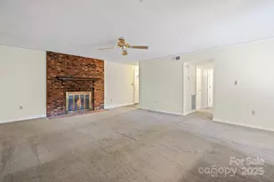 331 Meadowbrook Rd, Charlotte, NC 28211 - Photo 3