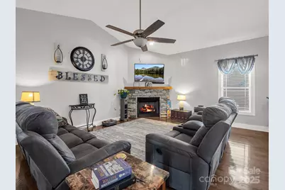 2238 Mintew Circle, Lincolnton, NC 28092 - Photo 5