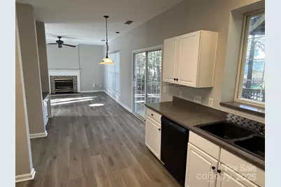 6329 Elderslie Drive, Charlotte, NC 28269 - Photo 13