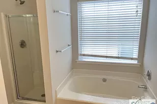 6329 Elderslie Dr, Charlotte, NC 28269 - Photo 19