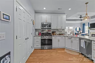 1000 Jessica Ln, Matthews, NC 28104 - Photo 7