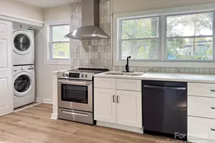 2721 Mayflower Rd, Charlotte, NC 28208 - Photo 17