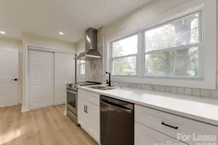 2721 Mayflower Rd, Charlotte, NC 28208 - Photo 17