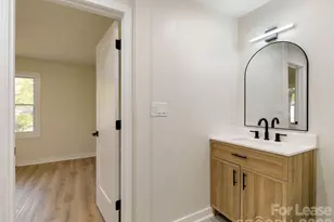 2721 Mayflower Rd, Charlotte, NC 28208 - Photo 25