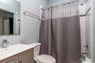 915 Westbrook Dr, Charlotte, NC 28202 - Photo 21