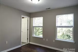 467 Doughton Ln, Charlotte, NC 28217 - Photo 13