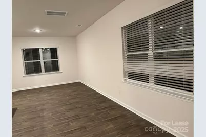 8045 Murray Branch Drive, Charlotte, NC 28216 - Photo 5