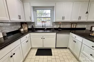 707 W Barr St, Lancaster, SC 29720 - Photo 27