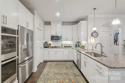 5812 Barrowlands Court, Charlotte, NC 28210 - Photo 9