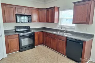 3107 Briar Rose Ct, Charlotte, NC 28269 - Photo 11