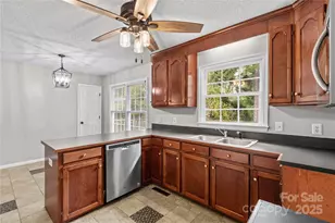 507 W Blume St, Landis, NC 28088 - Photo 13