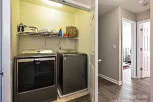 16319 Peachmont Dr, Cornelius, NC 28031 - Photo 17