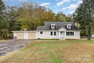 2752 Peachtree Rd, Statesville, NC 28625 - Photo 1