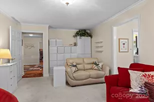 4407 Oak Ln, Charlotte, NC 28213 - Photo 9