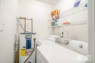 6165 Meadow Rose Ln, Charlotte, NC 28215 - Photo 25