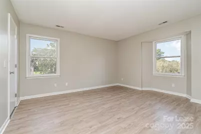 6165 Meadow Rose Lane, Charlotte, NC 28215 - Photo 15