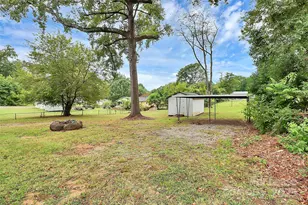 407 Pine St, Mount Holly, NC 28120 - Photo 17