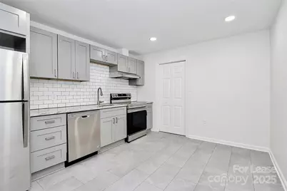 407 Pine Street, Mount Holly, NC 28120 - Photo 11