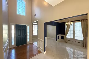 1928 Dearmon Dr, Charlotte, NC 28205 - Photo 3