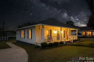 399 Woodlawn St, Belmont, NC 28012 - Photo 1