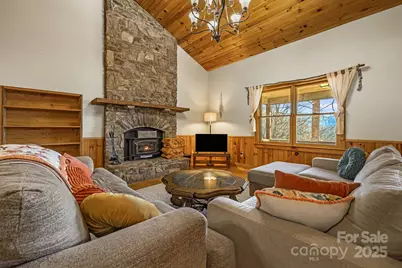 550 Cale Way, Clyde, NC 28721 - Photo 9